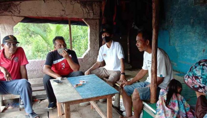 Ketua LAM bersama tokoh masyarakat Kundur Utara, dikediaman Syahrudin