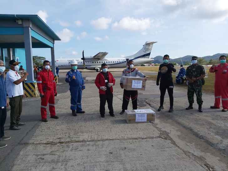 Bantuan APD dan Handsanitizer