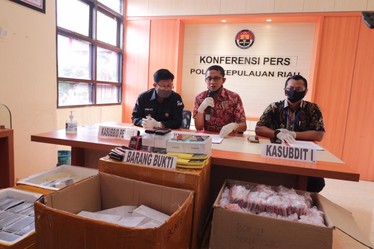 Ribuan Handpone ‘Black Market’ Berhasil Diamankan Ribuan Handpone ‘Black Market’ Berhasil Diamankan