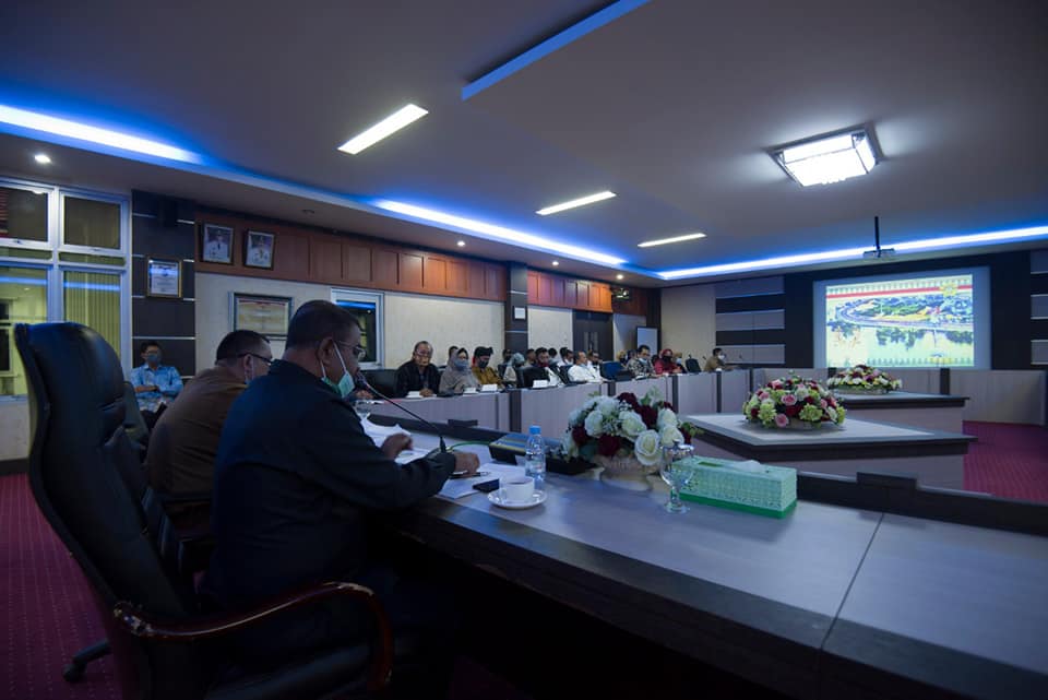 Bupati Karimun Tegaskan Perbankan Harus Fasilitasi Pelaku UMKM Bupati Karimun Tegaskan Perbankan Harus Fasilitasi Pelaku UMKM