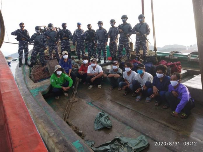 Kapal pencui ikan asal Vietnam beserta ABK