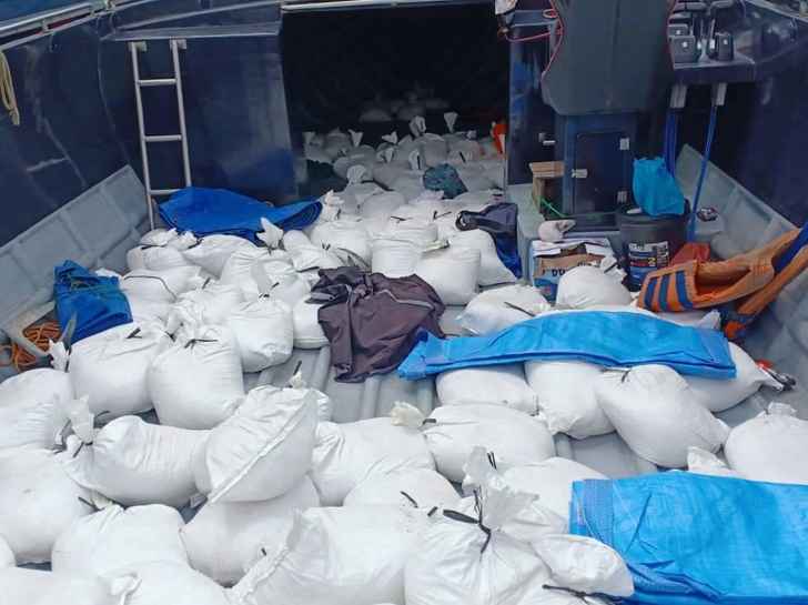 Bea Cukai Dan Polis Diraja Malaysia Berhasil Menggagalkan Penyelundupan Pasir Timah Ilegal Bea Cukai Dan Polis Diraja Malaysia Berhasil Menggagalkan Penyelundupan Pasir Timah Ilegal