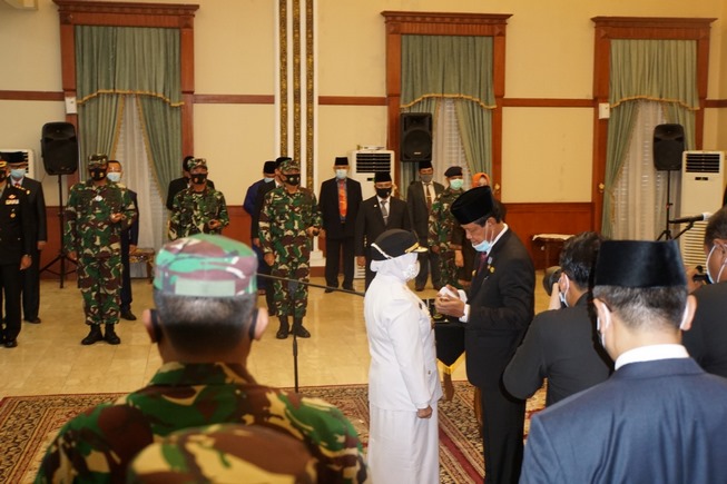 Pelantikan Walikota Tanjungpinang, Rahma oleh Gubernur Kepri, Isdianto, di Gedung Daerah Tg Pinang Pelantikan Walikota Tanjungpinang, Rahma oleh Gubernur Kepri, Isdianto, di Gedung Daerah Tg Pinang