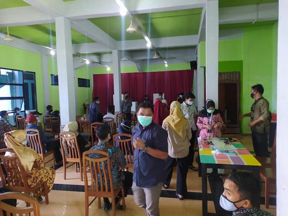 PPK Gelar Bimtek dan Simulasi Pemungutan, Penghitungan dan Rekapitulasi Suara Secara Elektronik PPK Gelar Bimtek dan Simulasi Pemungutan, Penghitungan dan Rekapitulasi Suara Secara Elektronik
