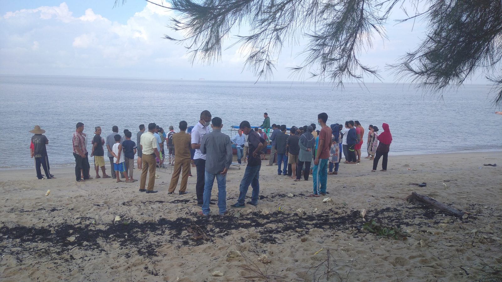 Sudah Ditemukan, Korban Yang Jatuh Kelaut, Dalam Kondisi Tak Bernyawa Sudah Ditemukan, Korban Yang Jatuh Kelaut, Dalam Kondisi Tak Bernyawa