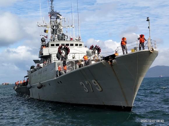 KRI Wiratno-379 Pantau Perairan Kepulauan Anambas Dalam Rangka Mendukung Pengamanan Pilkada Serentak Tahun 2020 KRI Wiratno-379 Pantau Perairan Kepulauan Anambas Dalam Rangka Mendukung Pengamanan Pilkada Serentak Tahun 2020