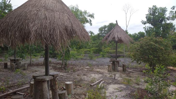 Gazebo di obyek wisata telaga 4