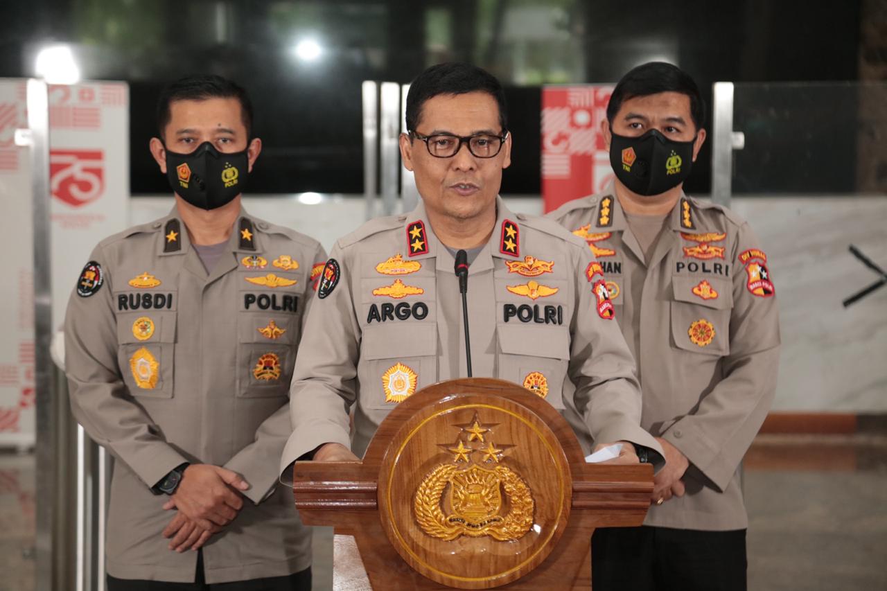 Maklumat Kapolri Tidak Membatasi Kebebasan Pers dan Kebebasan Berpendapat Maklumat Kapolri Tidak Membatasi Kebebasan Pers dan Kebebasan Berpendapat