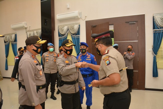 Kenaikan Pangkat Personel Polda Kepri Dan Polresta Barelang Kenaikan Pangkat Personel Polda Kepri Dan Polresta Barelang
