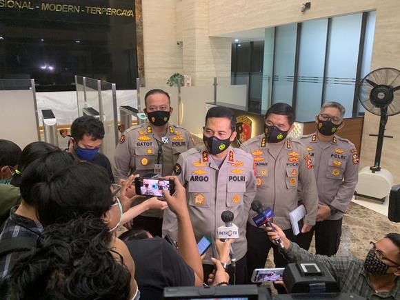 Polri Hormati Hasil Investigasi Komnas HAM Soal Tewasnya Laskar FPI Polri Hormati Hasil Investigasi Komnas HAM Soal Tewasnya Laskar FPI