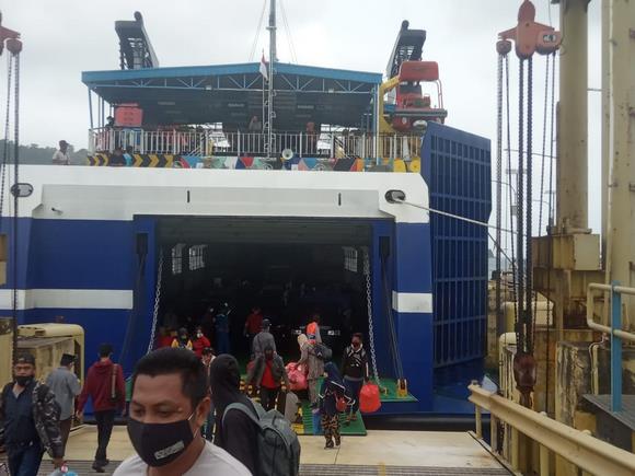 pelabuhan roro di Matak Kecil Kecamatan Kute Siantan Kabupaten Kepulauan Anambas