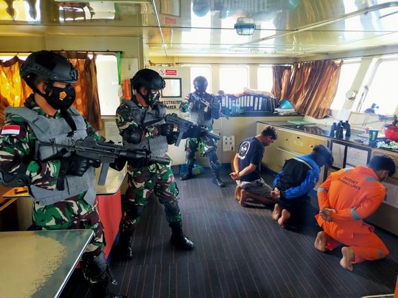 Satrol Lantamal IV Gelar Latihan VBSS TW I TA 2021