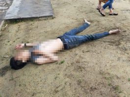 KD, saat ditemukan warga tak jauh dari tempat kejadian