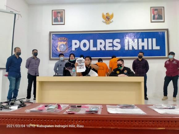 Konfrensi Pers Penindakan perampokan di Wilkum Polres Inhil