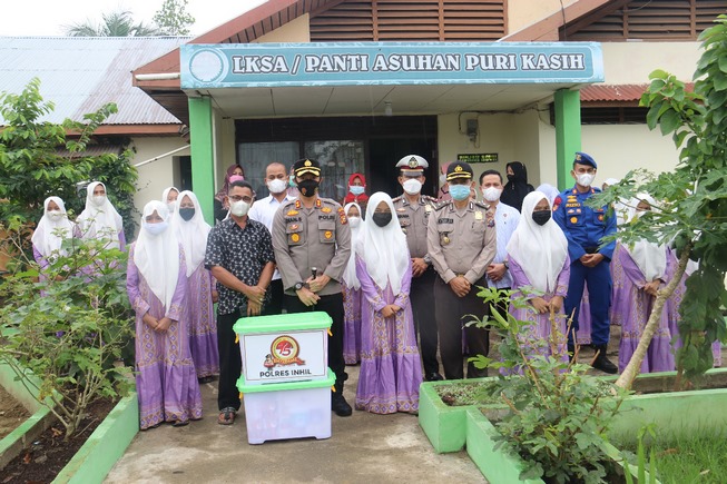 Pringatan HUT Bhayangkara ke-75, Polres Inhil Serahkan Bantuan ke Panti Asuhan Puri Kasih dan Muhammadiyah Tembilahan