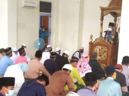 Ustadz-Zainur-Rosyid