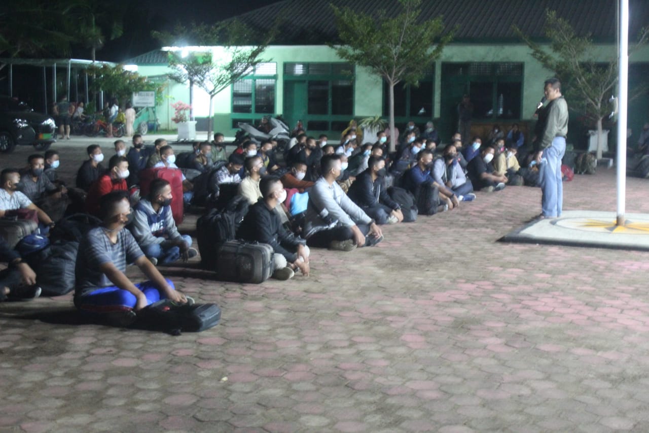 Kodim 0314/Inhil Berangkatkan 95 Pemuda Ikuti Seleksi Calon Bintara PK TNI AD