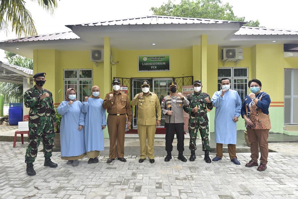 Bupati Karimun Resmikan Pemakaian Alat Tes PCR, Sudah Bisa Periksa Tes Covid Sendiri