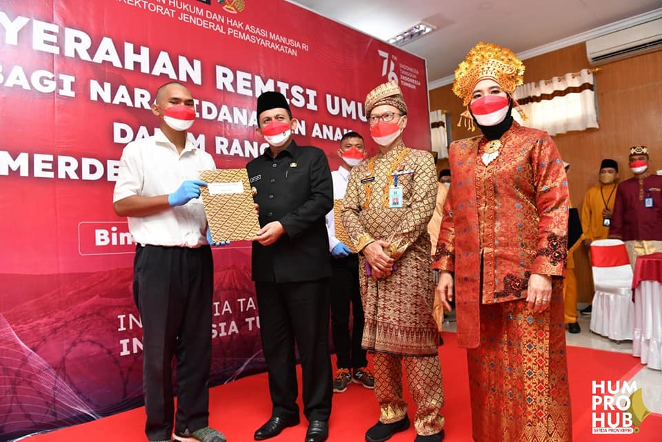 Gubernur Serahkan Remisi Bagi Narapidana di Semua Lapas dan Rutan se Provinsi Kepri Saat HUT RI 76