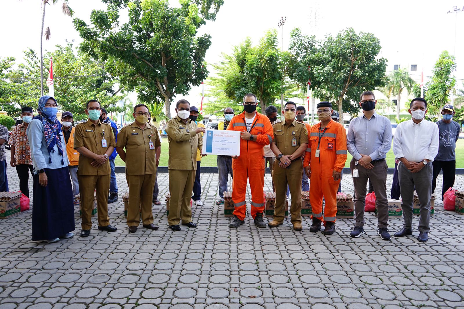 PT Saipem Salurkan Sembako, Bupati Ajak Masyarakat Saling Peduli