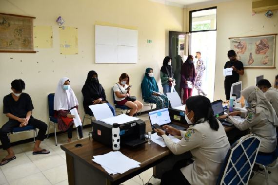 Lokasi Serbuan Vaksinasi Maritim Menjadi Rebutan Para Pelajar