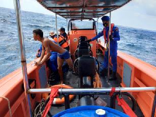Dua Malam Terombang Ambing di Laut, Reki Ditemukan Dalam Kondisi Sehat