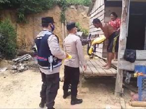 Polsek Siantan Polres Anambas Gelar Bhakti Sosial Secara Spontanitas Polsek Siantan Polres Anambas Gelar Bhakti Sosial Secara Spontanitas