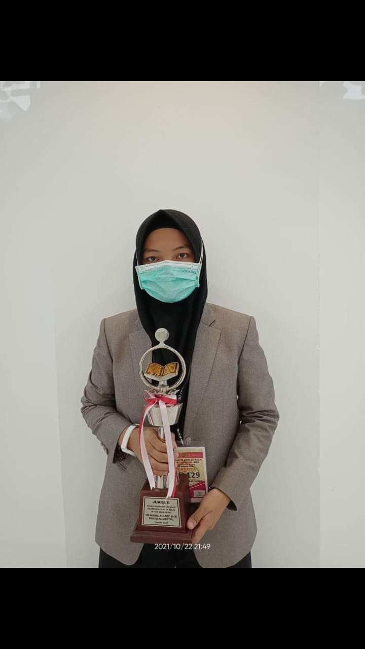 Siti Nuryani, Santri Pompes Al Baqiyatus Sa’diah Berhasil Raih Juara 2 Pada STQ Nasional XXVI 2021