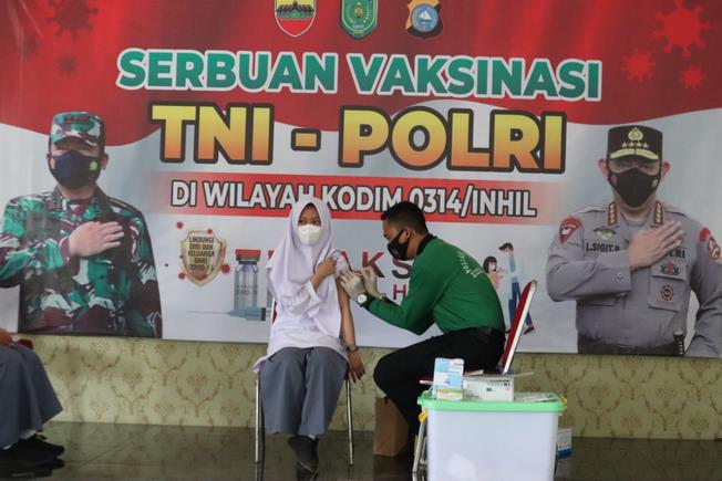 Vaksin bagi pelajar dan masyarakat umum
