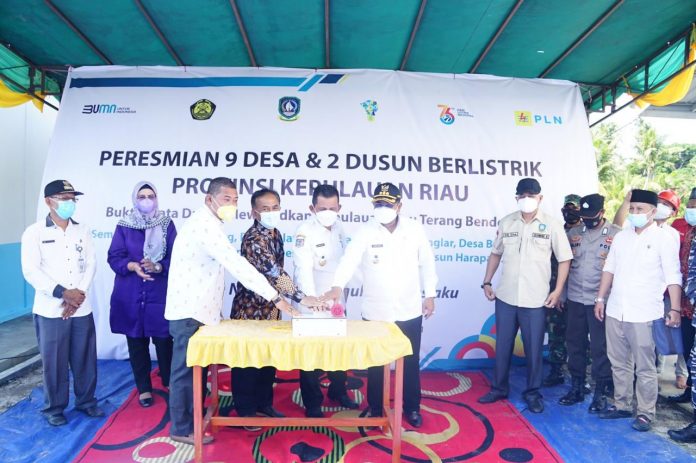 gubernur Kepri resmikan listrik KN