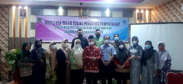 (Foto) DPAD Inhil Gelar Bimtek Tenaga Pengelola Perpustakaan Sekolah (Foto) DPAD Inhil Gelar Bimtek Tenaga Pengelola Perpustakaan Sekolah