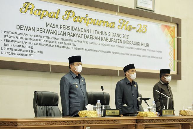 Bupati Inhil, HM Wardan, hadiri rapat Paripurna DPRD Inhil Tahun 2021