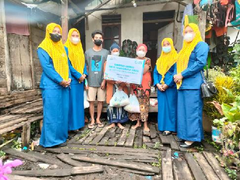 Ponpes Baaqiyatussa’adiyah Dan Masyarakat Kecamatan Tembilahan Hulu Terima Manfaat Bantuan PT. PLN ULP Tembilahan