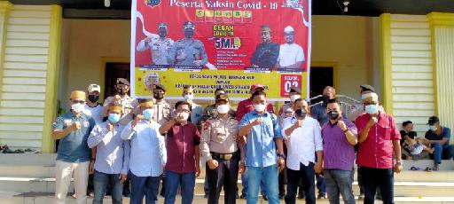 Polres Bersama Pengurus Kerukunan Keluarga Sulawesi Selatan – Inhil, Gelar Vaksinasi Tahap 1