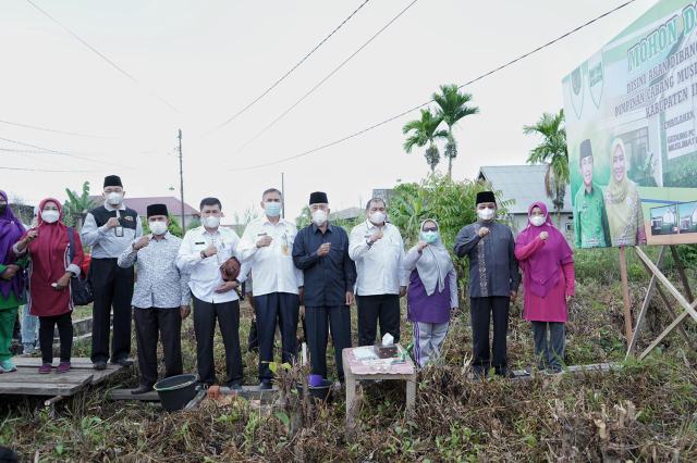 Bupti Inhil, HM Wardan Peletakan Batu Pertama Pembangunan Gedung PC Muslimat NU