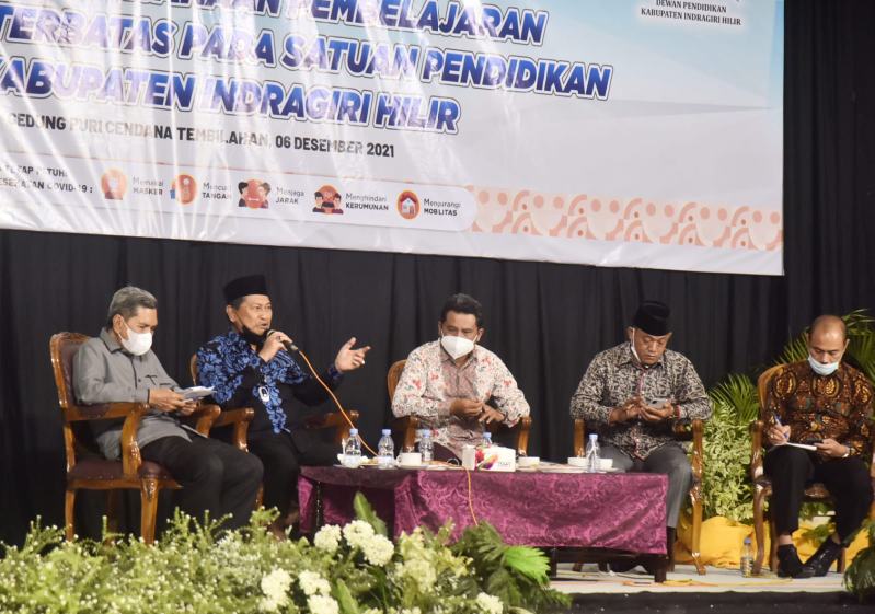 Wakil Bupati Inhil, H Syamsuddin Uti Hadiri Rembug Evaluasi Pelaksanaan Pembelajaran Tatap Muka Wakil Bupati Inhil, H Syamsuddin Uti Hadiri Rembug Evaluasi Pelaksanaan Pembelajaran Tatap Muka
