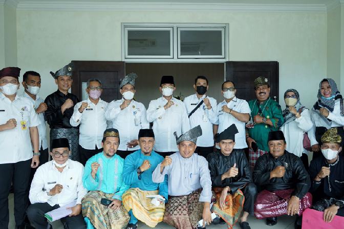 Pertemuan Bupati Inhil Bersama LAMR, Bahas Program Strategis Pertahankan Nilai Budaya Melayu