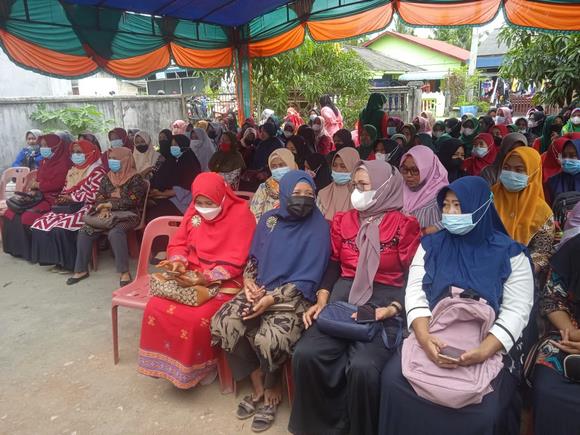 Pertemuan ibu-ibu kader posyandu se-pulau kundur