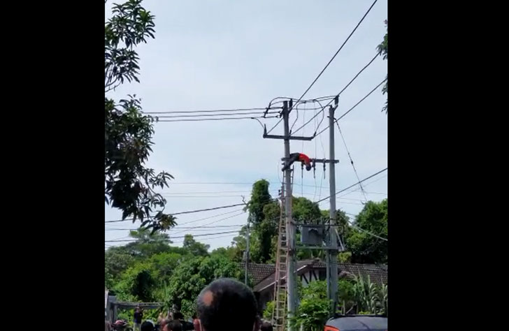 Seorang Pekerja Tewas Tergantung Disengat Aliran Listrik