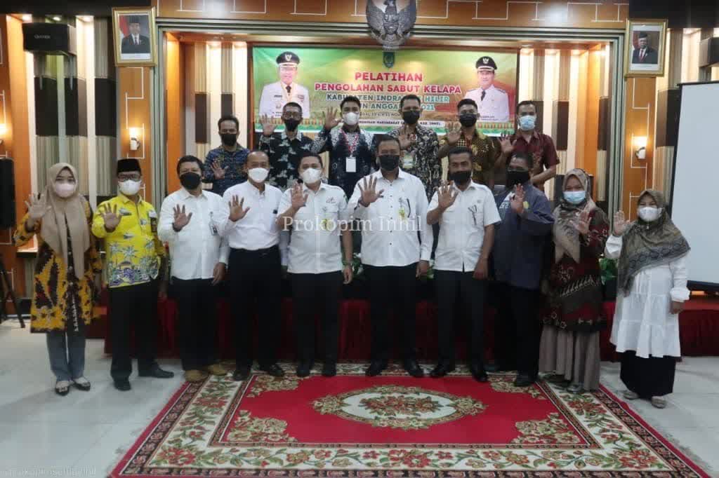 (Foto) Peringati Hari Kesehatan Ke-57 Tahun, Pemkab Inhil Ikuti Upacara Secara Virtual