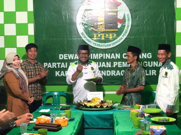 Andi Rusli Pimpin Rapat Perdana DPC PPP Inhil