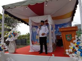 Camat Kisaran Timur saat memberikan arahan dan bimbingan nya saat pembukaan MTQ dan Festival Seni Qasidah Tingkat Kelurahan Teladan berlangsung.