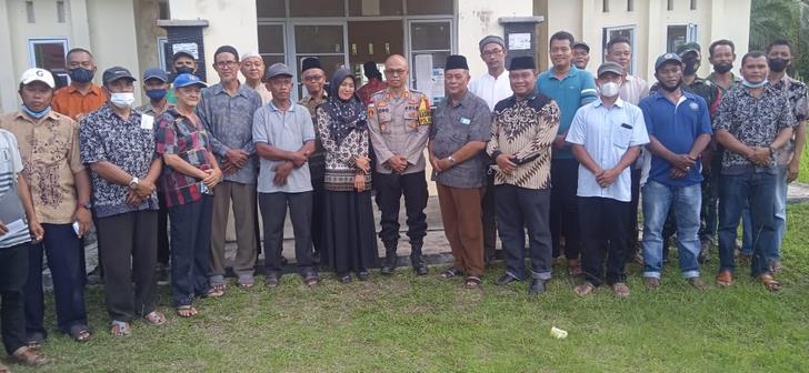 Rapat Perdana Lurah Baru Tanjungberlian Kota, Bambang Irianto