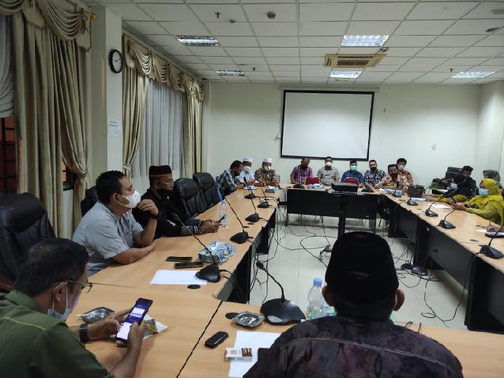 Gelar Rapat Evaluasi DPRD Inhil Kecewa Atas Kinerja Dinsos Terhadap Pelaksanaan Verifikasi dan Validasi DTKS Gelar Rapat Evaluasi DPRD Inhil Kecewa Atas Kinerja Dinsos Terhadap Pelaksanaan Verifikasi dan Validasi DTKS