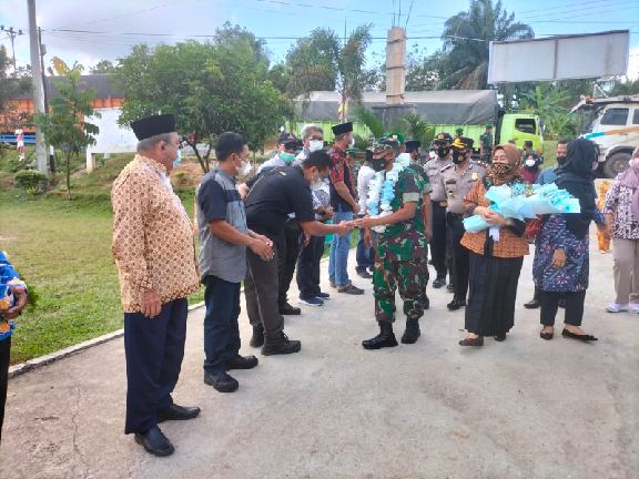 Dandim 0314/Inhil Letkol Arh M Naharuddin Roshid, SE M.Tr (Han), ke Wilayah Koramil 09/Kemuning Dandim 0314/Inhil Letkol Arh M Naharuddin Roshid, SE M.Tr (Han), ke Wilayah Koramil 09/Kemuning