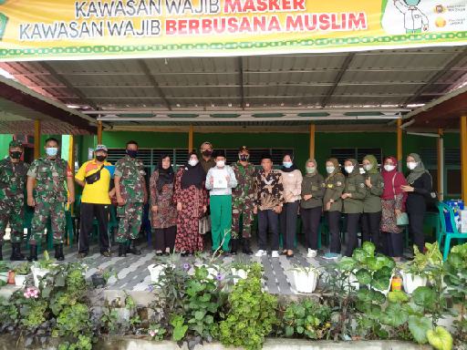 Foto bersama usai giat vaksinasi