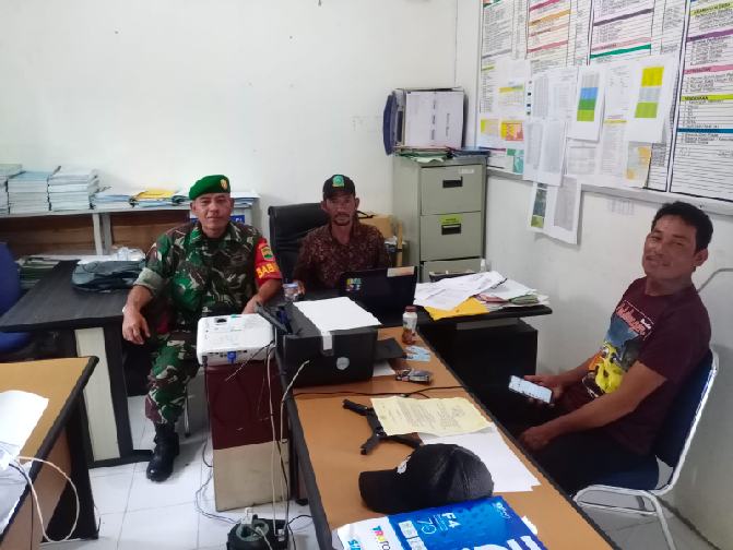 Koramil 07/Palmatak Kodim 0318/Natuna Koordinasi Percepatan Vaksinasi Ke Puskesmas Palmatak Koramil 07/Palmatak Kodim 0318/Natuna Koordinasi Percepatan Vaksinasi Ke Puskesmas Palmatak