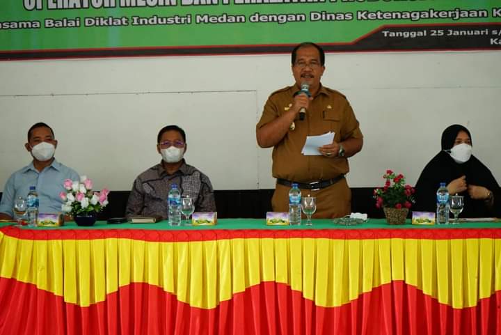 Wakil Bupati Asahan,Taufik Zainal Abidin saat berikan sambutan pembukaan Diklat 3in1