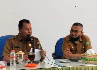 Bupati Asahan diwakili Asisten Ekonomi Pembangunan didampingi Kadis Lingkungan Hidup Kabupaten Asahan resmi membuka kegiatan sosialisasi