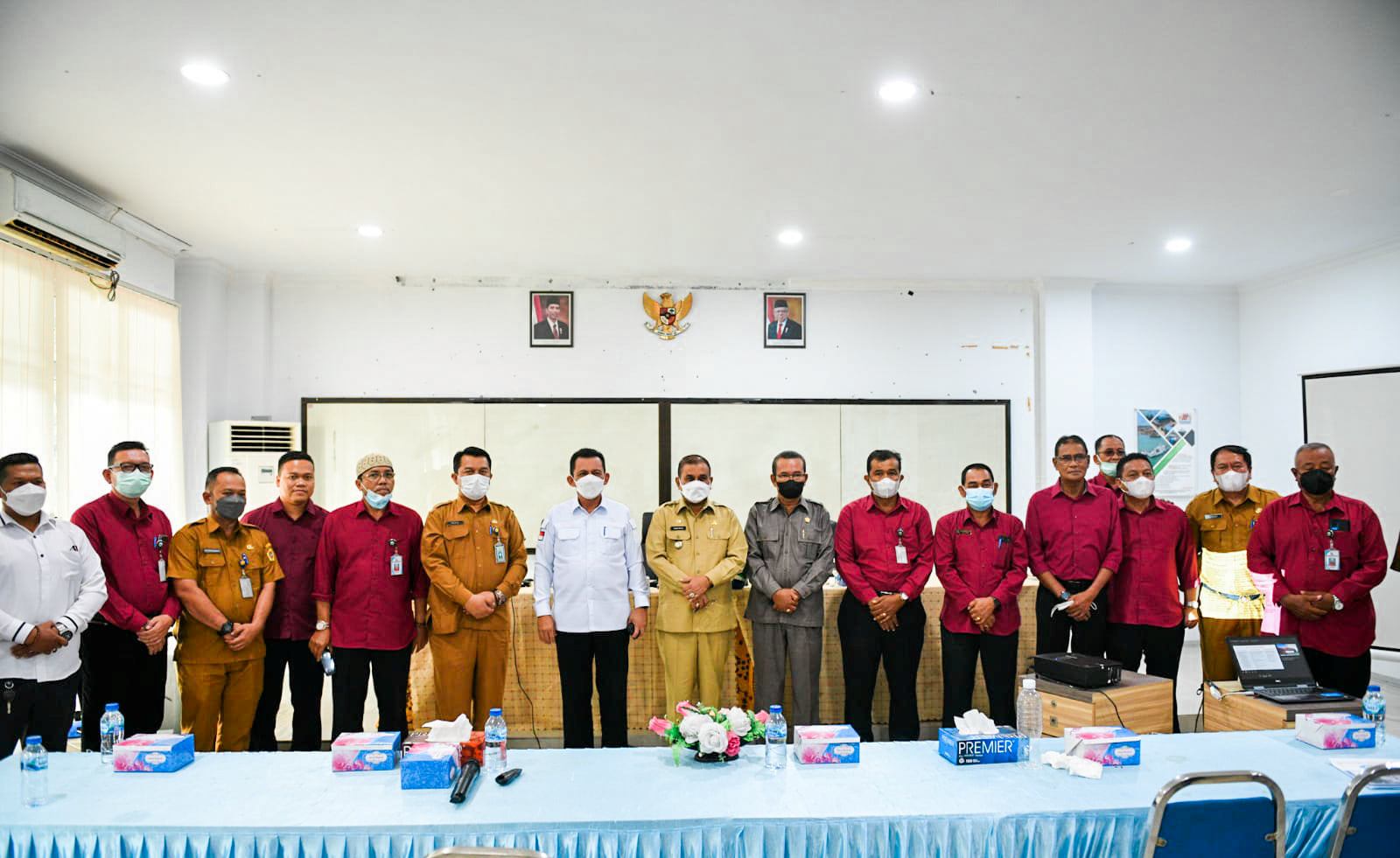 Pemprov Kepri Akan Bebaskan Lahan Untuk Perluasan Bandara di Karimun, Dianggarkan Rp10 M Dari APBD Provinsi Pemprov Kepri Akan Bebaskan Lahan Untuk Perluasan Bandara di Karimun, Dianggarkan Rp10 M Dari APBD Provinsi